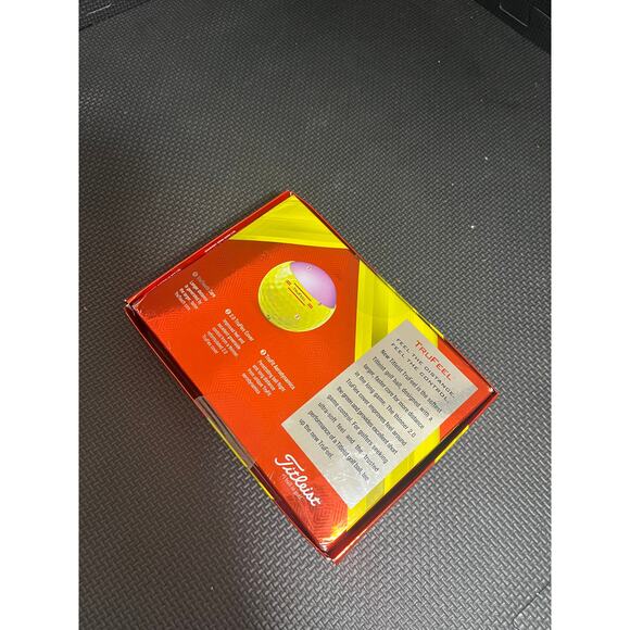 Titleist TruFeel Golf Balls One Dozen Neon Yellow NEW - Picture 3 of 3